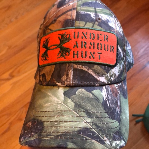 Under Armour baseball hat - Picture 1 of 4